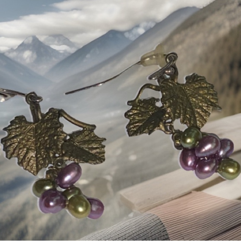*Michael Michaud* Silver Seasons Pearl Grape Vines Earrings
